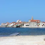 Apartments With A Parking Space Umag - 21359