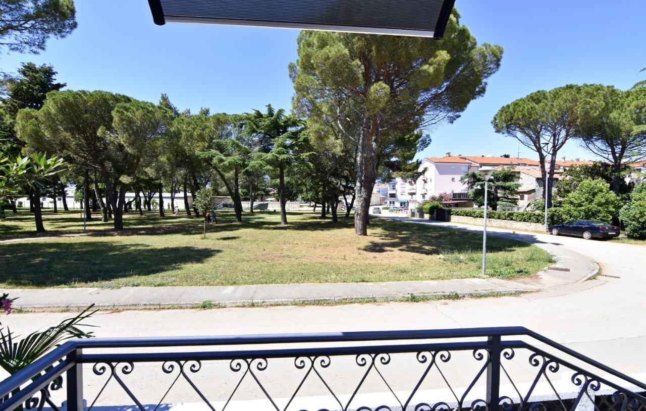 Apartment With A Parking Space - 21359 *