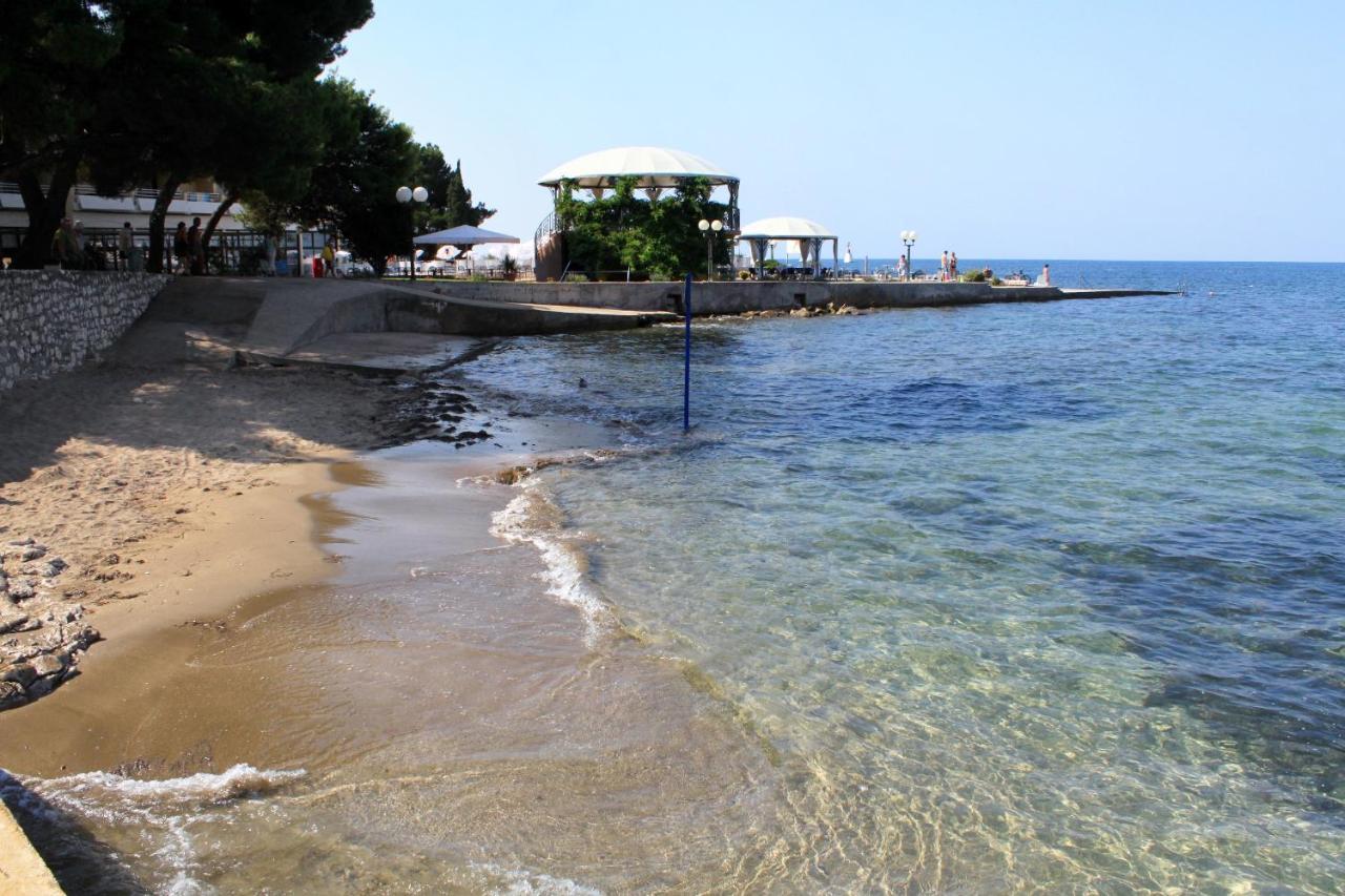 Apartment With A Parking Space - 21359 Umag